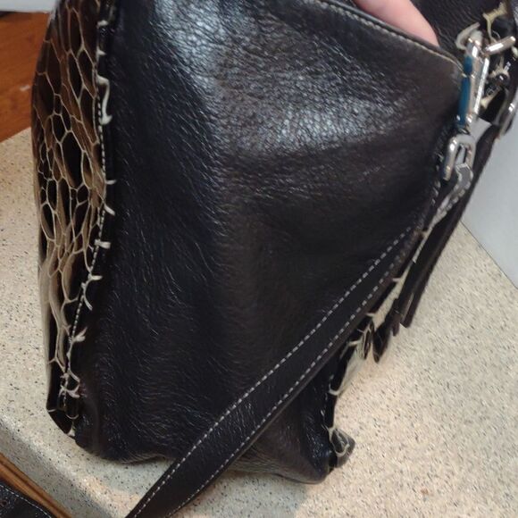 Embossed animal print NICOLI Italian tote Large. Bin- P3 - Picture 6 of 14